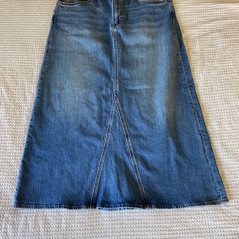 Joes Women jean skirt size 32